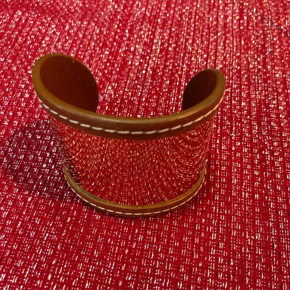 Micheal Kors gold cuff bracelet cognac brown leather trim NWOT - Picture 7 of 10